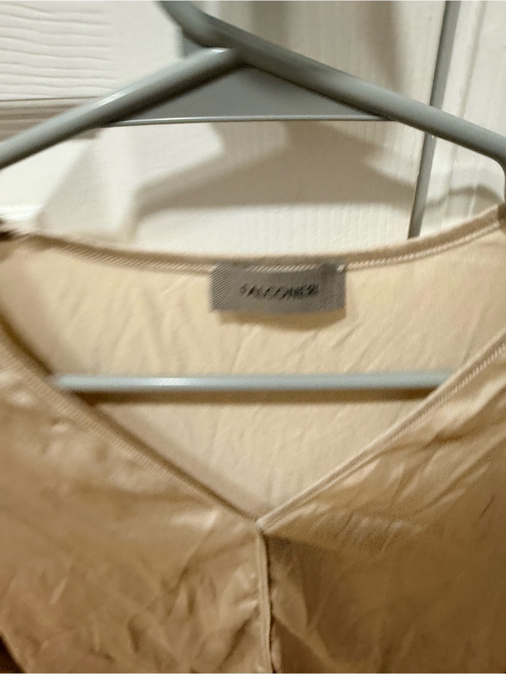 Falconeri Cream Silk V-Neck long sleeved shirt - Picture 2 of 3